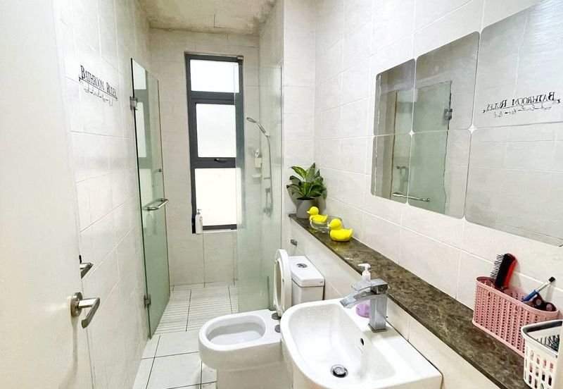 Summerglades, Perdana Lakeview West