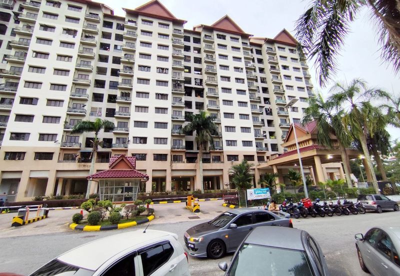 Kristal Villa Condominium