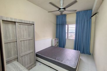 Kristal Villa Condominium