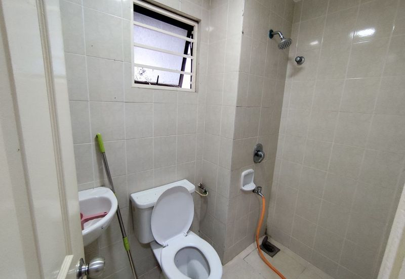 Kristal Villa Condominium