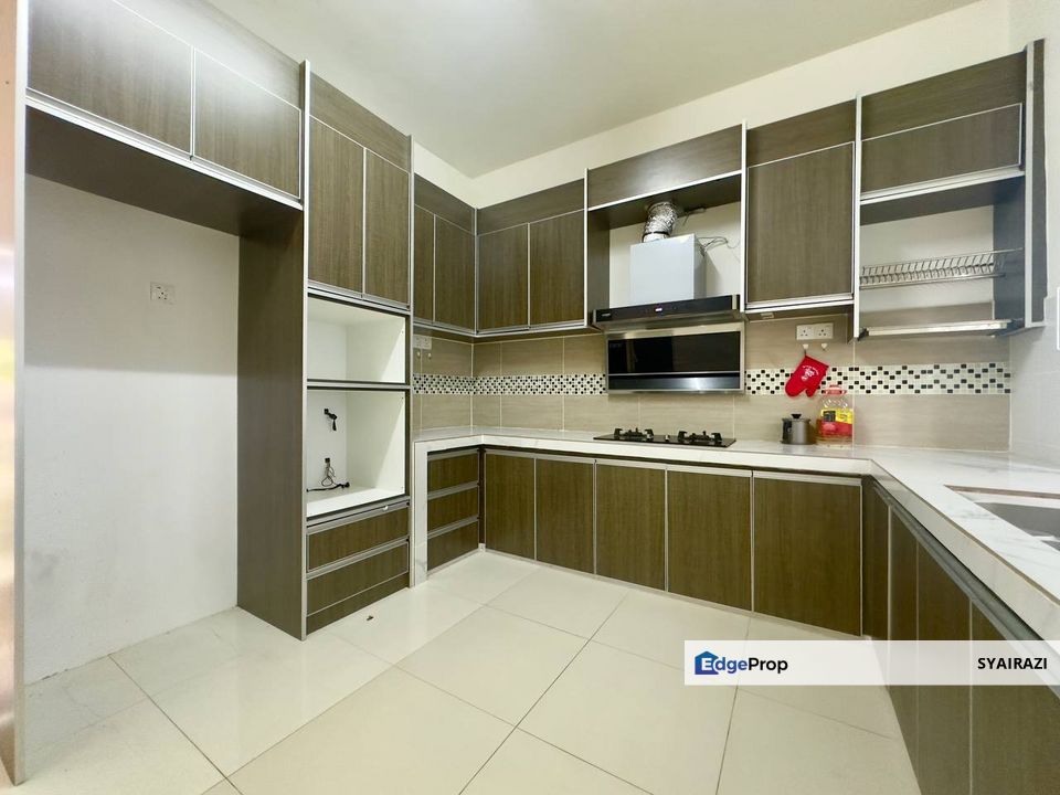 Double Storey Terrace Casa Green, Cybersouth, Dengkil, Selangor, Cyberjaya