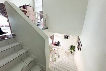 Laman Delfina @ Nilai Impian