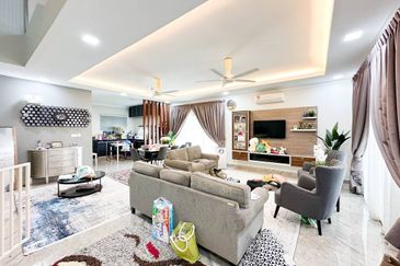 Laman Delfina @ Nilai Impian