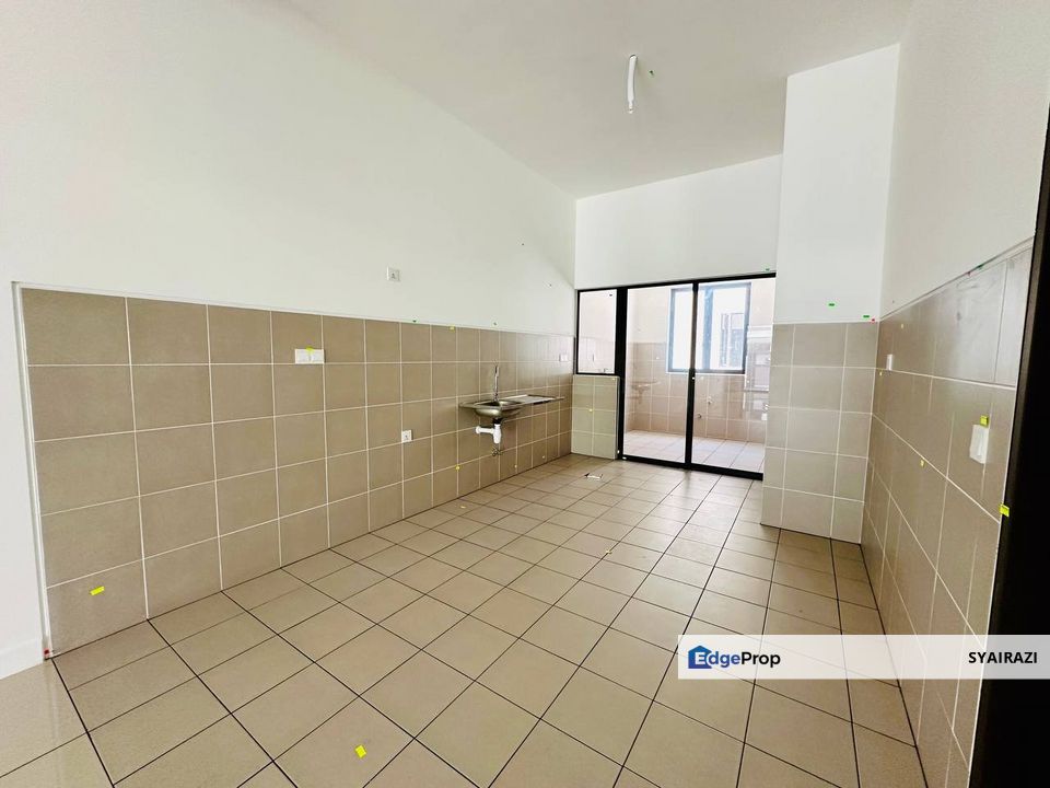 Double Storey Terrace Serenia Anira, Serenia City, Sepang, Selangor, Sepang