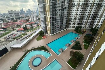 Platinum Splendor Residence