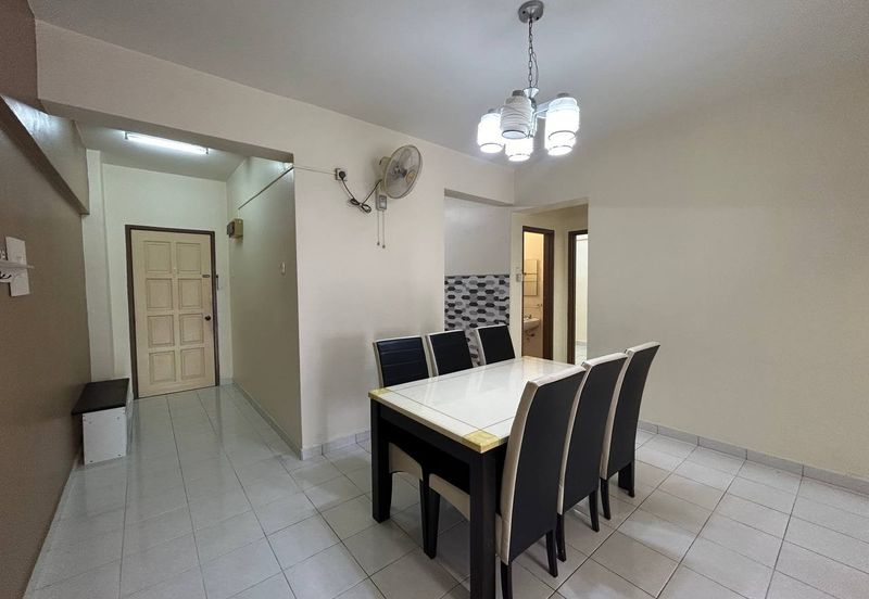 Sri Dahlia Apartment