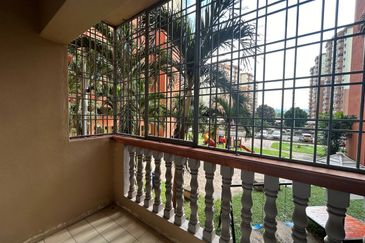 Sri Dahlia Apartment