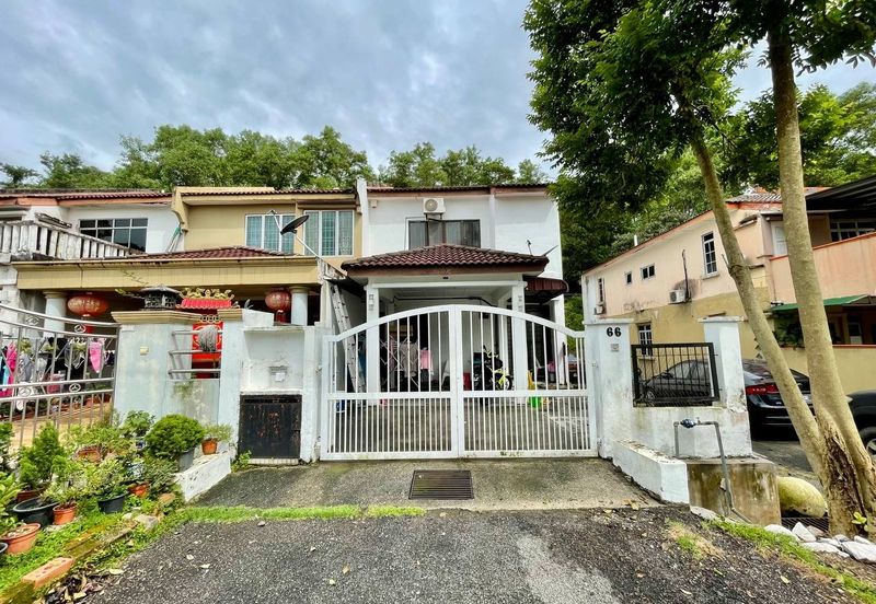 Taman Saujana Puchong