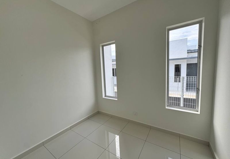 J1 Residence @ Jenderam