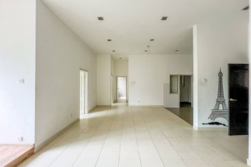 Villa Park Condominium