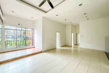 Villa Park Condominium