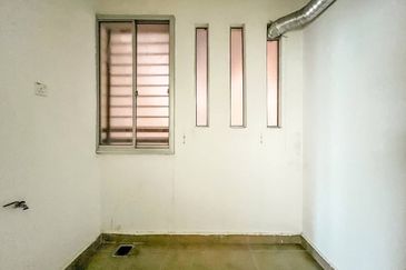 Villa Park Condominium