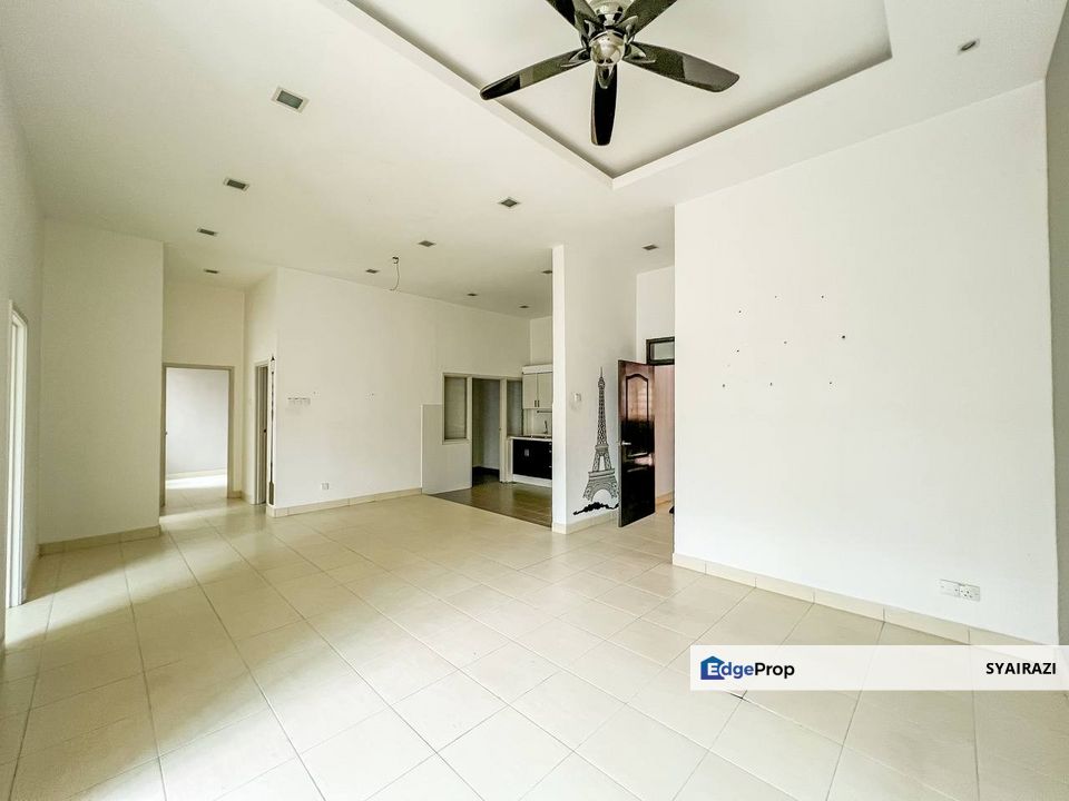 GROUND FLOOR Corner Unit Villa Park Condominium, Taman Bukit Serdang, Seri Kembangan , Selangor, Seri Kembangan
