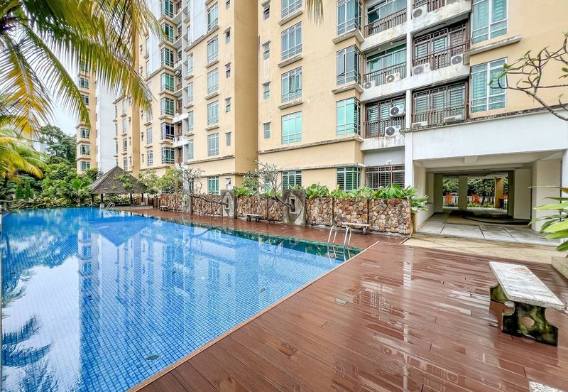 Villa Park Condominium