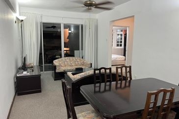 Silverpark Apartment