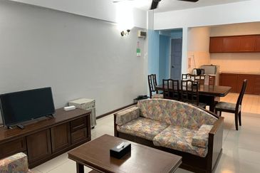 Silverpark Apartment