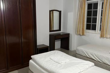 Silverpark Apartment