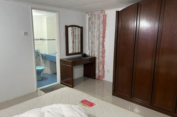 Silverpark Apartment