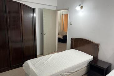 Silverpark Apartment