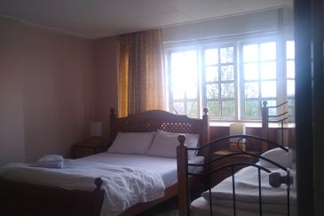 Silverpark Apartment