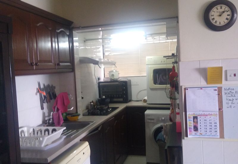 Silverpark Apartment