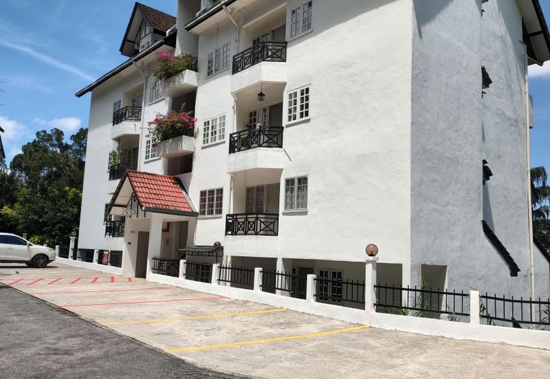 Silverpark Apartment