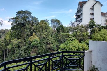 Silverpark Apartment