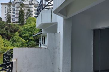 Silverpark Apartment