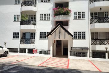 Silverpark Apartment