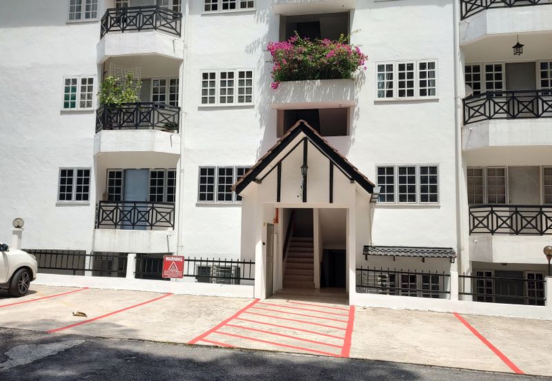 Silverpark Apartment