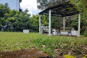 Silverpark Apartment