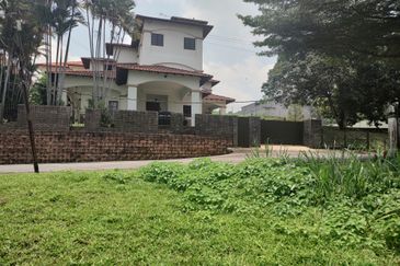 Large Bangalow Land @ Klang, Selangor
