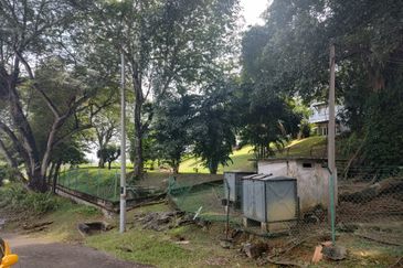 Large Bangalow Land @ Klang, Selangor