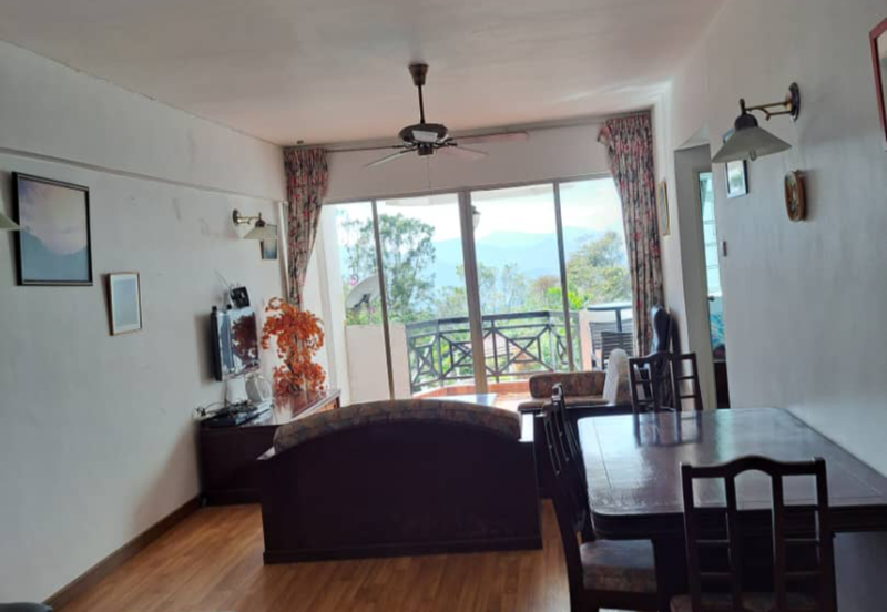 Silverpark Apartment