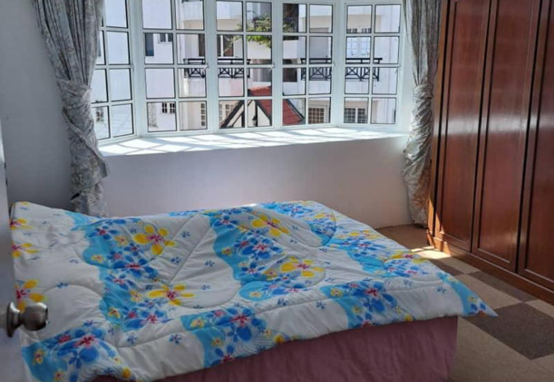 Silverpark Apartment