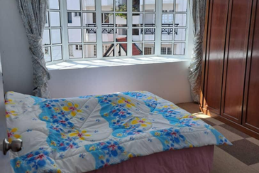 Silverpark Apartment