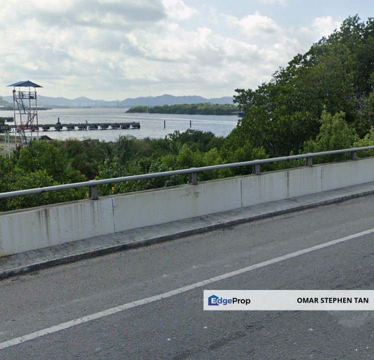 Lumut Port Industrial & Marine Shipyard, Setiawan, Perak , Perak, Sitiawan