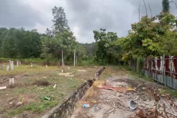 Converted Housing Residential Land @ Tanjung Malim, Perak 