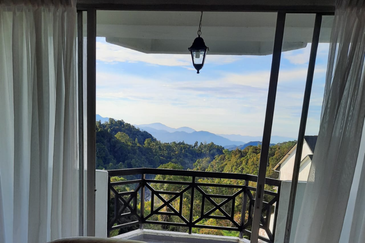 Silverpark Apartment