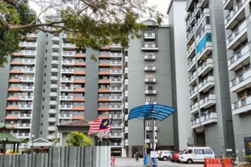 Turf View Apartment (Mutiara Serdang)