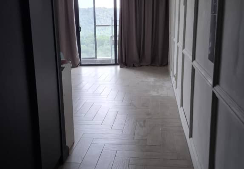 Crown Tower @ Empire City