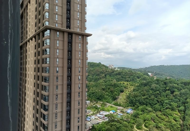 Crown Tower @ Empire City