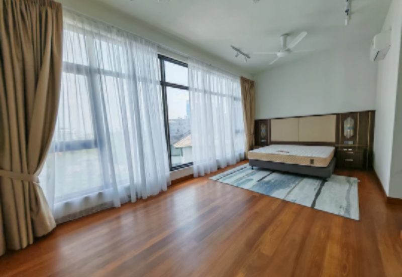 Pavilion Embassy Residence