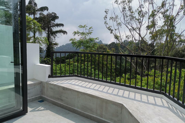 Silverpark Apartment