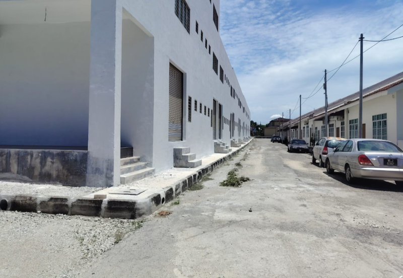 Shop for Sale @ Sentral Sungkai, Sungkai, Perak