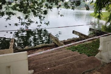 Lakeside Bangalow Land @ Ampang Hilir, KL 