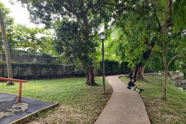 Lakeside Bangalow Land @ Ampang Hilir, KL 