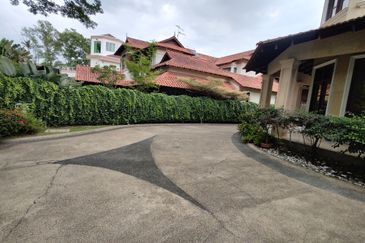 Impian Golf & Country Club