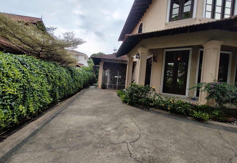 Impian Golf & Country Club