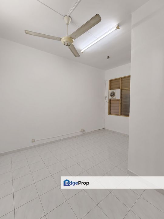 Jalan Badik Puteri Wangsa - 2 Storey Terrace House For Sale, Johor, Ulu Tiram